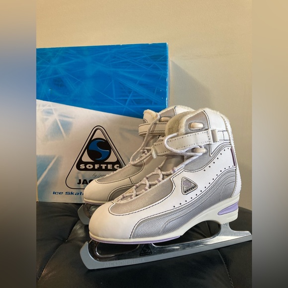 Softec women's skating shoes 7.5 - Picture 1 of 12